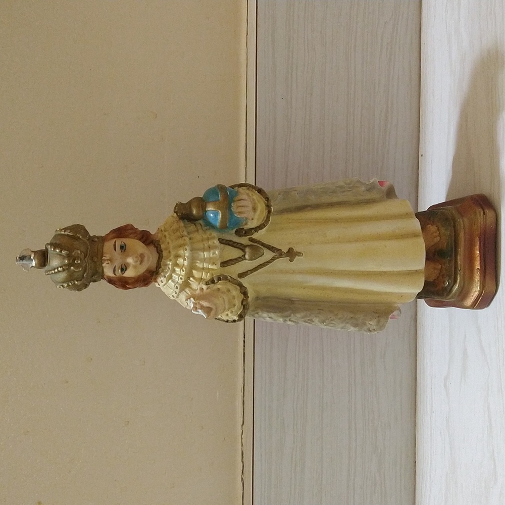 Vintage 9" Infant Of Prague Chalkware Figure